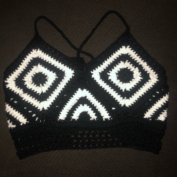 🖤 Crochet Crop top. - Picture 2 of 8